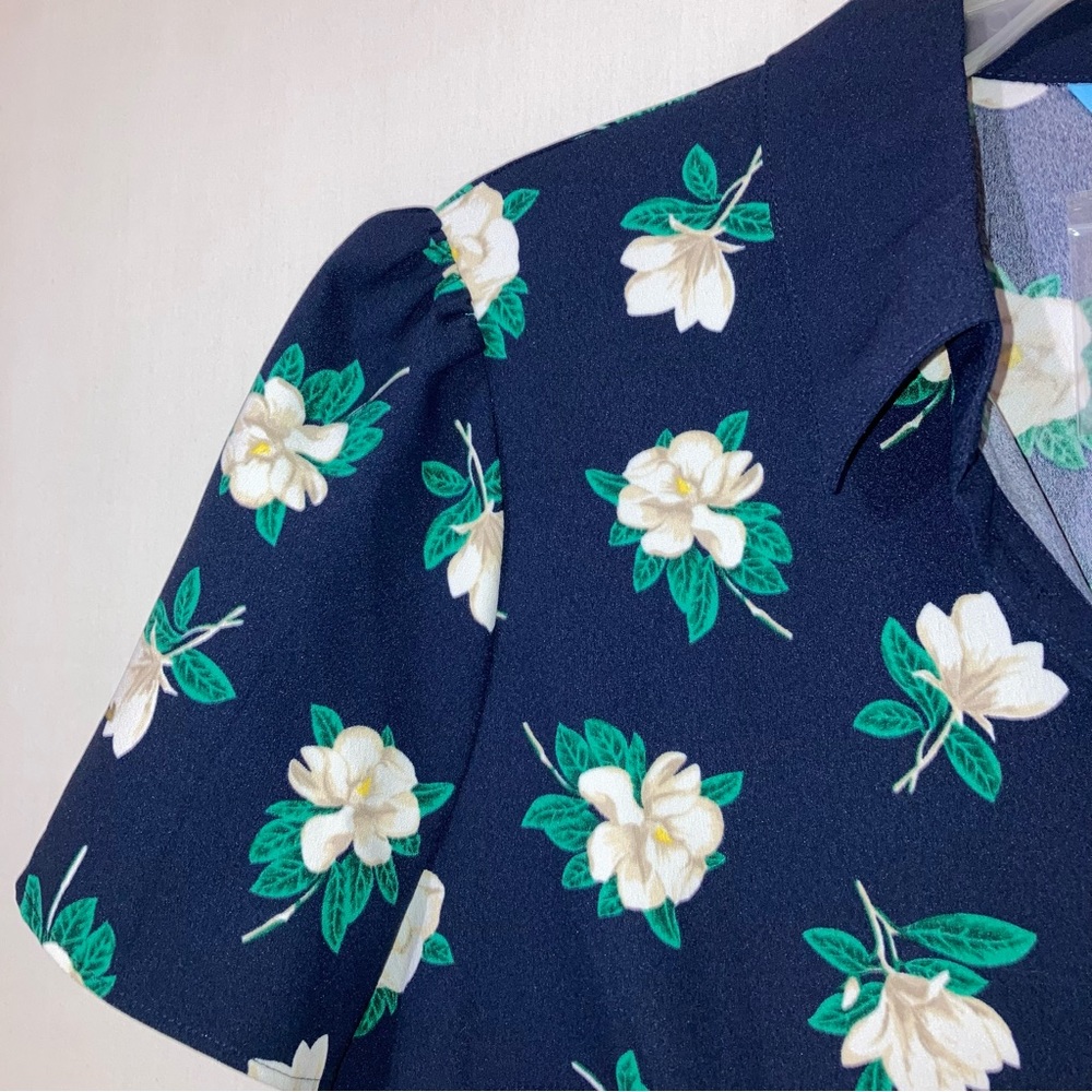 Draper James Faith Shirt Dress in Navy Magnolia, Size 10 - Picture 6 of 14